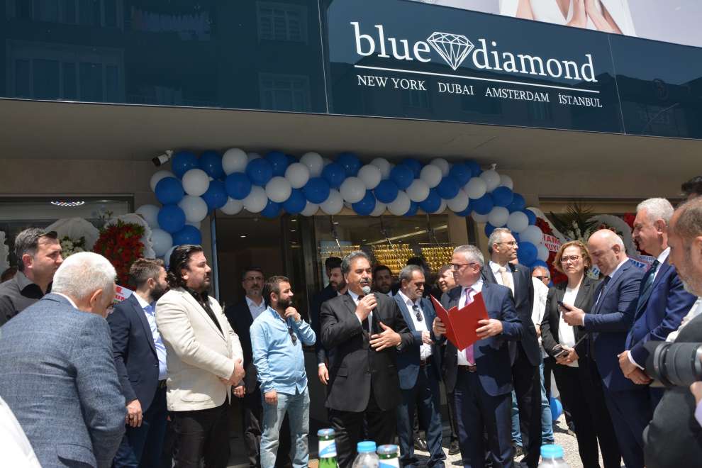 Yıldıray Turan, dünyaca ünlü Blue Diamond markasını Darıca’da hizmete kazandırdı.