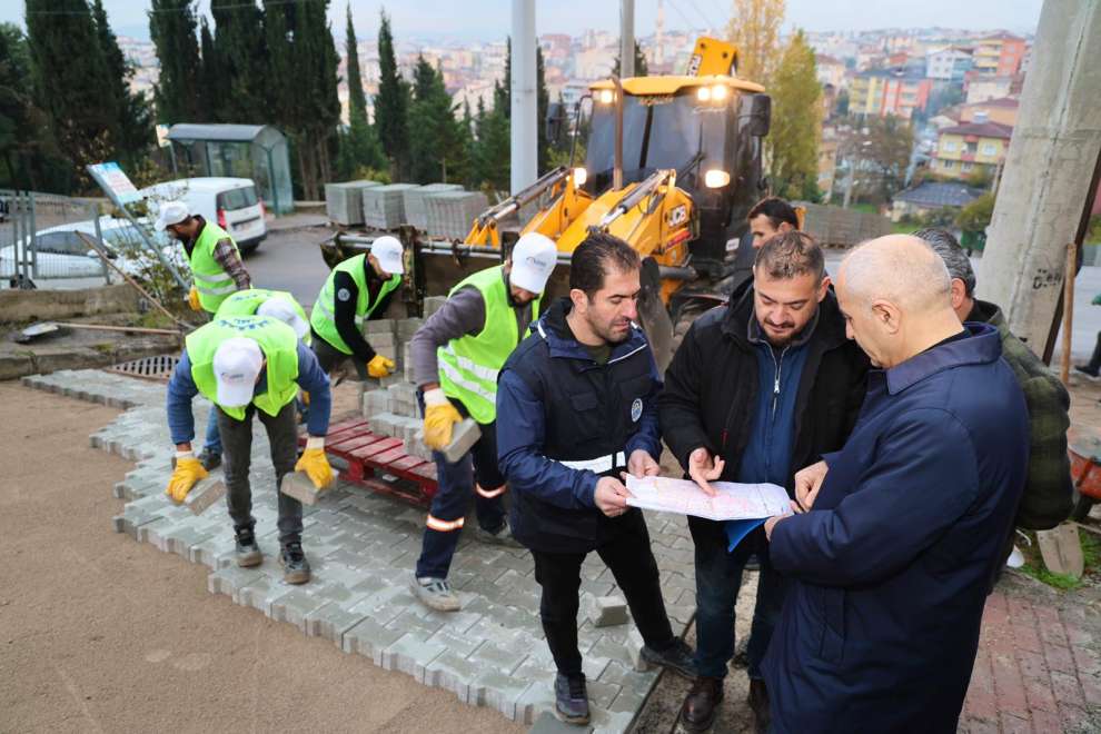 Adem Yavuz Mahallesi’nde Üstyapı Çalışmalarını Yerinde İnceledi