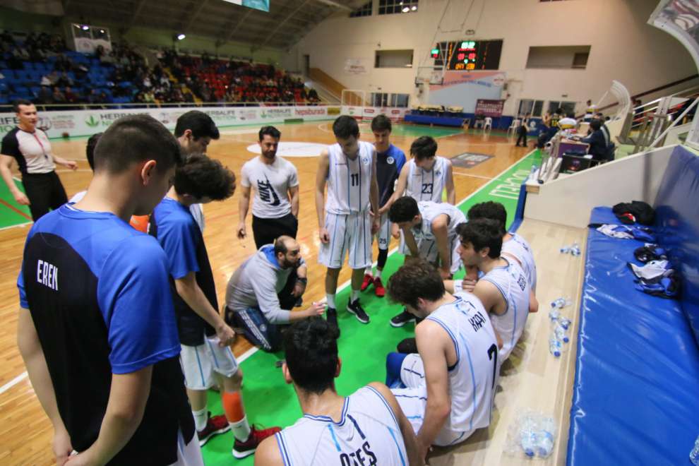 Alt yapıda şampiyon ‘Kağıtspor’