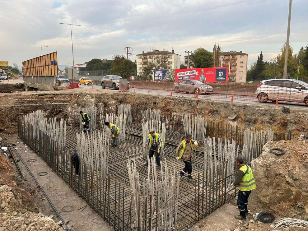 Başkan Büyükakın, Başiskele Kavşağı'nda son durumu açıkladı