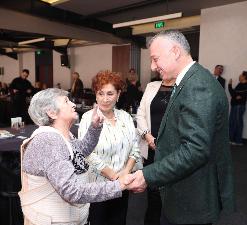 Başkan Büyükakın: “Büyüklerimiz, şehrimizin hazineleridir”