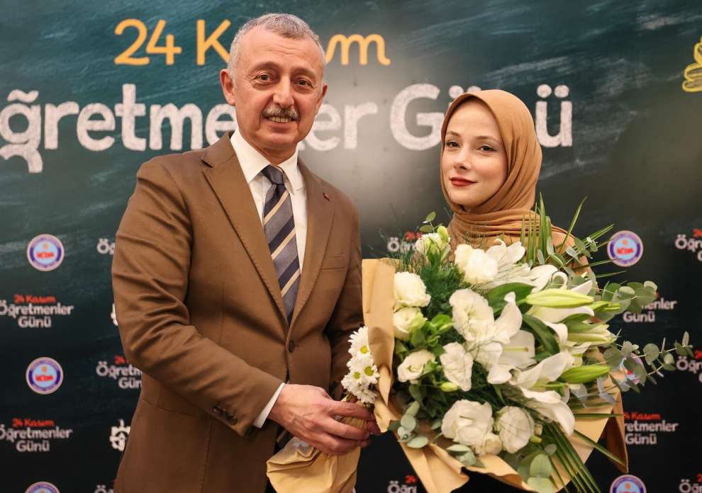 Başkan Büyükakın: “Ülkemizin geleceğini inşa ediyorsunuz”