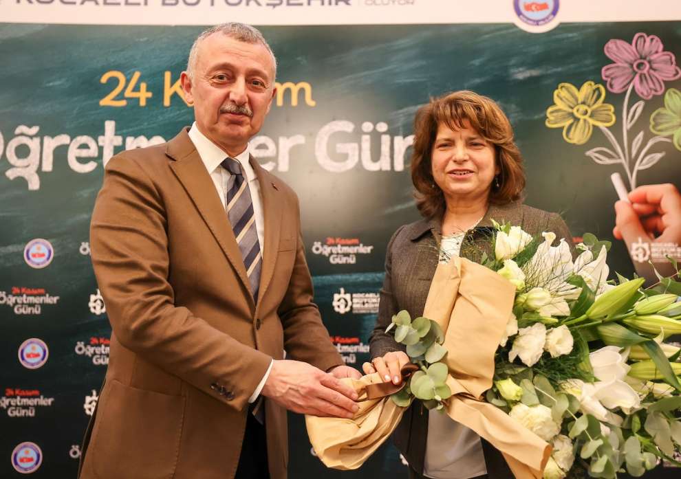 Başkan Büyükakın: “Ülkemizin geleceğini inşa ediyorsunuz”