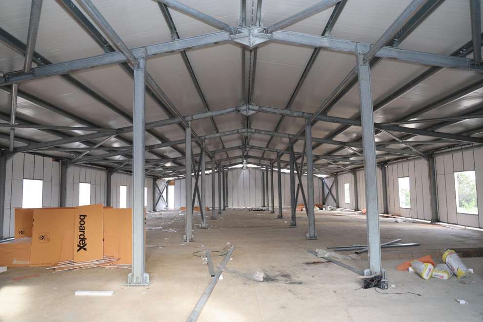 Başkan Büyükgöz Geçici Kaymakamlık Binasını İnceledi