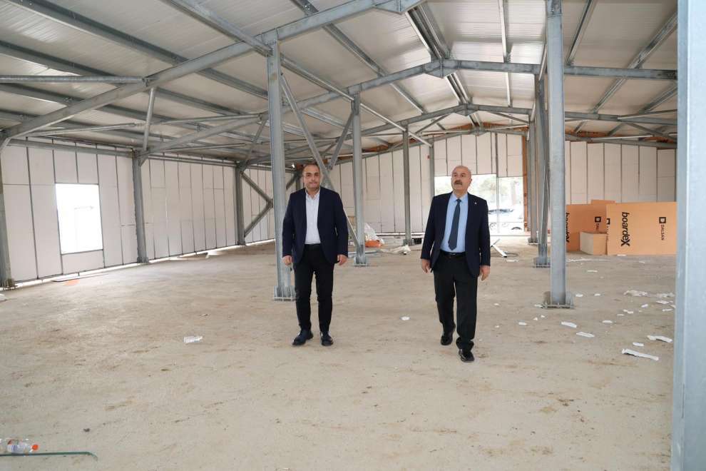 Başkan Büyükgöz Geçici Kaymakamlık Binasını İnceledi