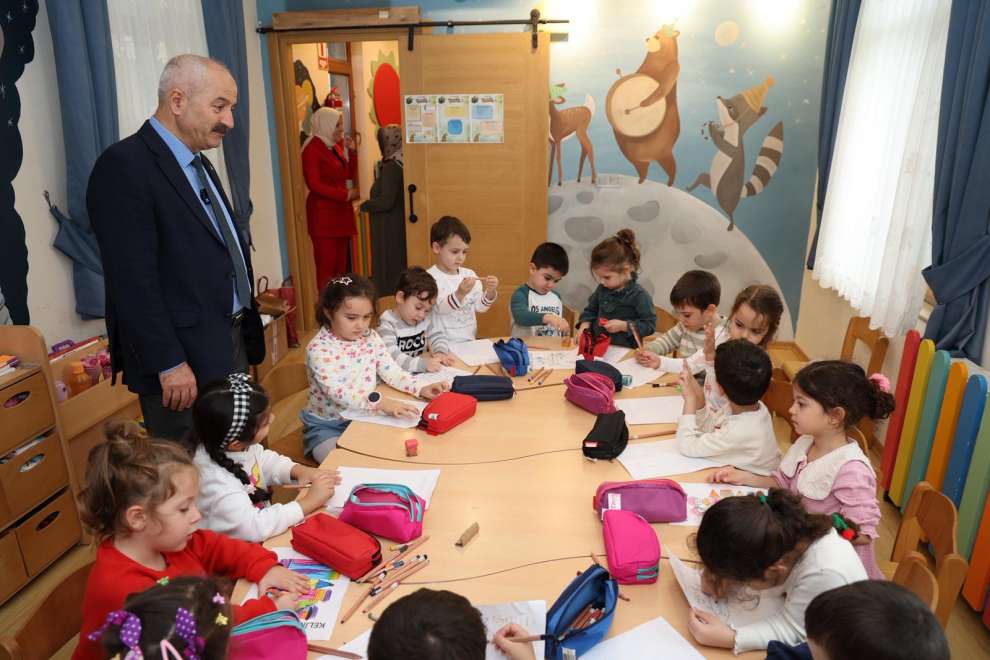 Başkan Büyükgöz, Güzide Kreş’te Öğretmenler Günü’nü Kutladı