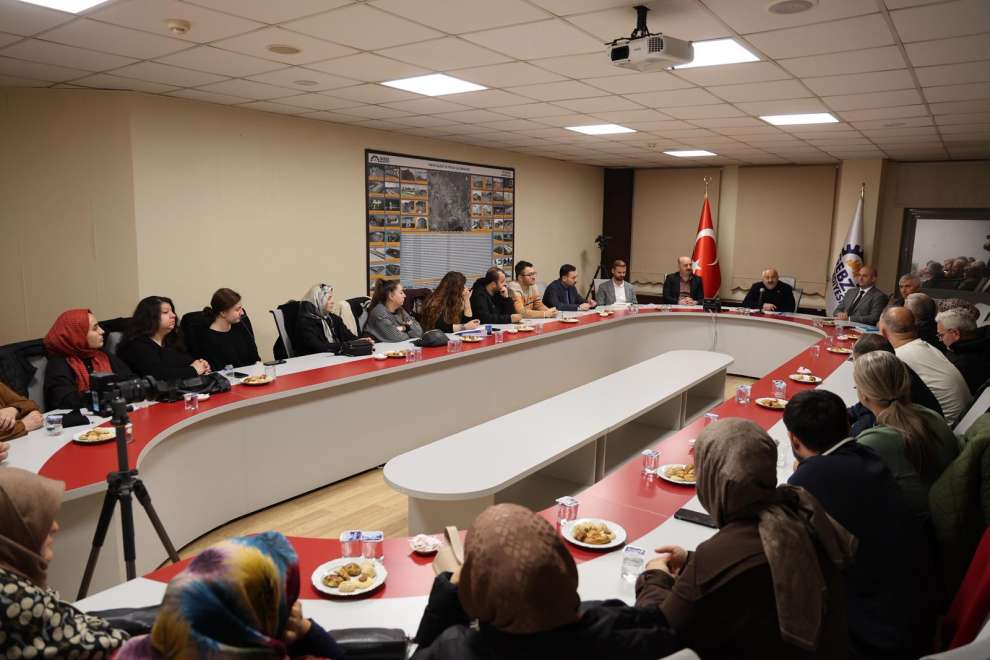 Başkan Büyükgöz, Yıldız Apartmanı Mülk Sahipleriyle Bir Araya Geldi