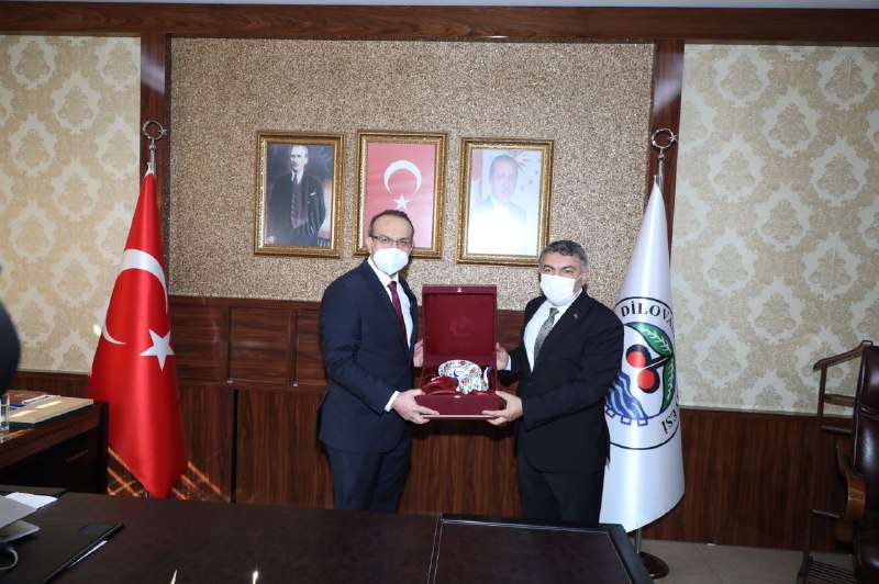 Başkan Şayir, Vali Yavuz'u makamında ağırladı.