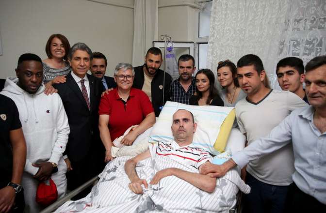 Benzema, Fatihte iftar progrmına katıldı