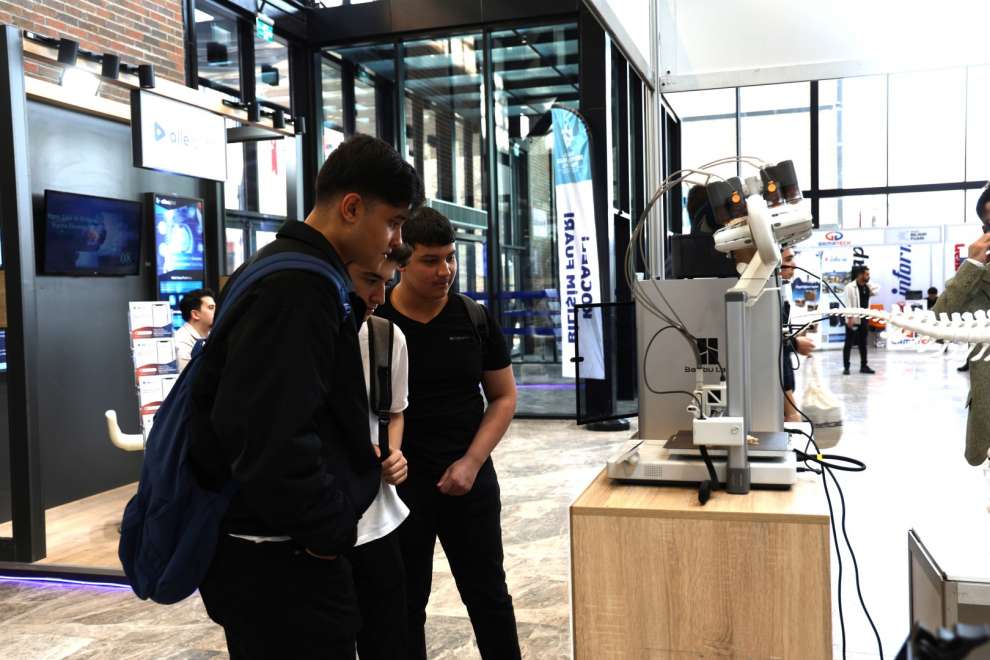 Bilişim Fuarı stantlarına 7’den 70’e yoğun ilgi