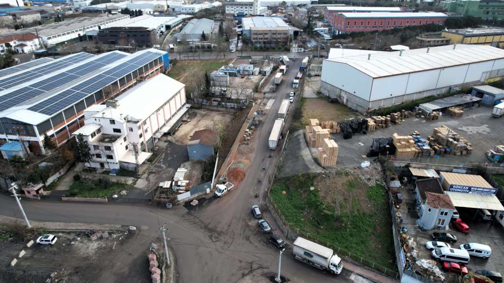 Bir neşter de Ahmet Penbegüllü Bulvarı’na