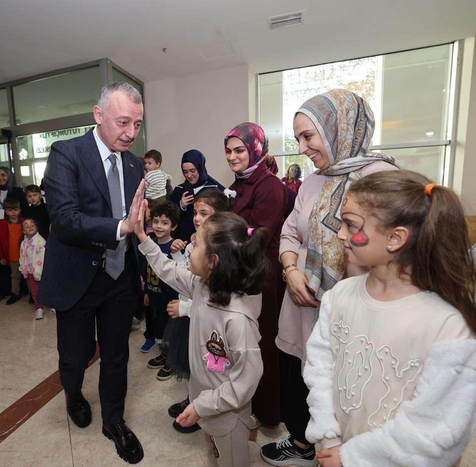 Büyükakın: "Kadınlar, hayatın merkezinde yer alıyor