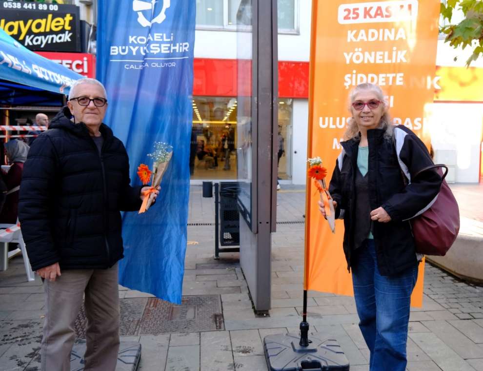 Büyükşehir’den kadına şiddete turuncu farkındalık