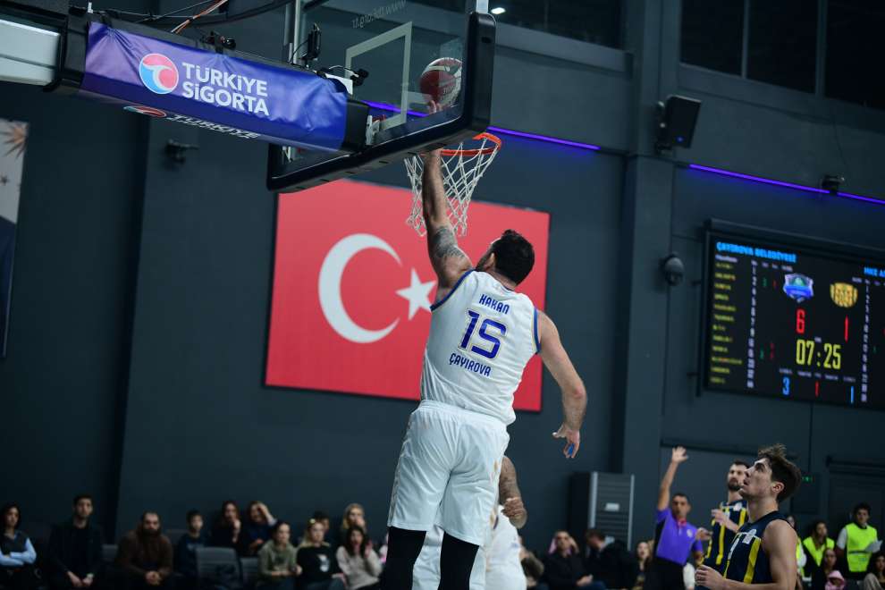 Çayırova Belediyesi, sezonun ilk yarısını galibiyetle kapattı