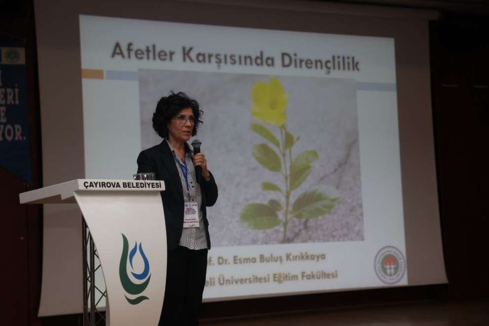 Çayırova’da ‘Mahalle Halkı Afetlere Hazırlık Eğitimi’ programı başladı