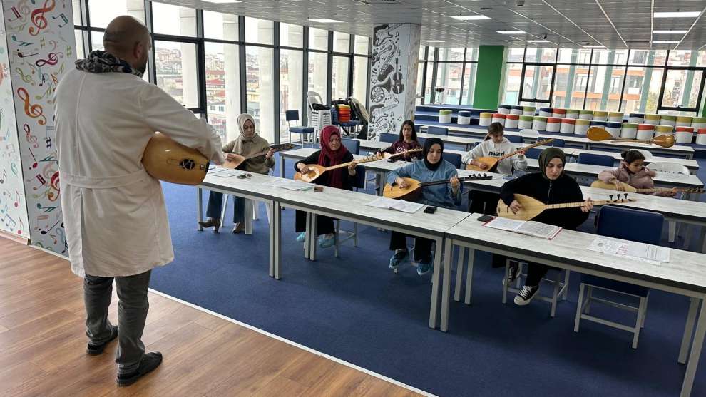 Çayırovalılar, bağlama kurslarından çok memnun