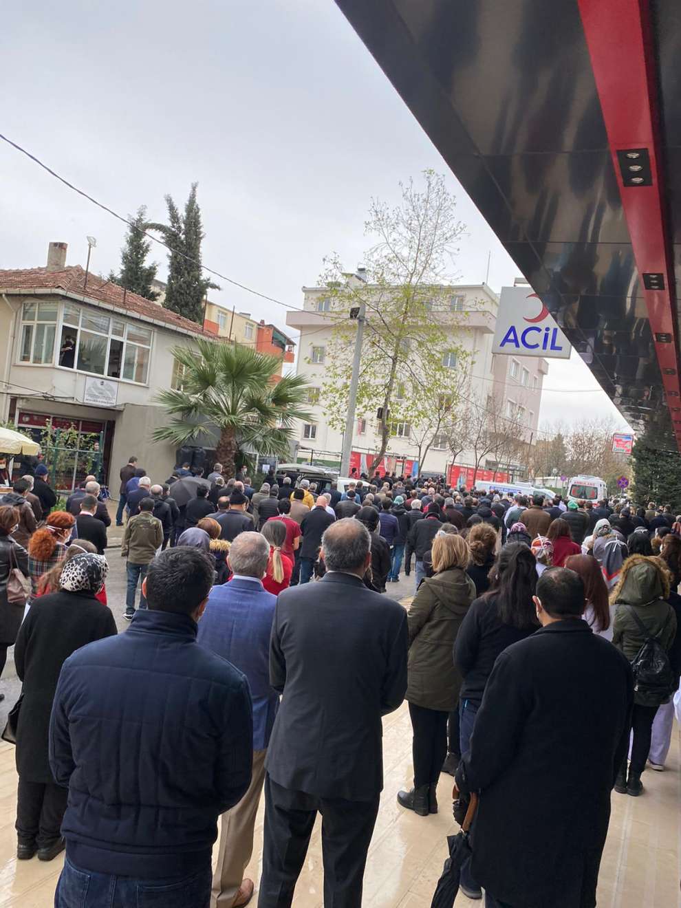 Çetinkaya, ilçe protokolünün da hazır bulunduğu törenle son yolculuğuna uğurlandı.