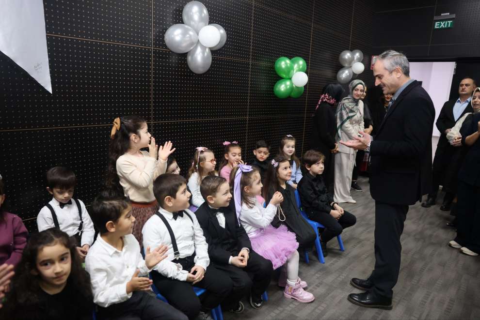 Çocuk kulüplerinde karne coşkusu