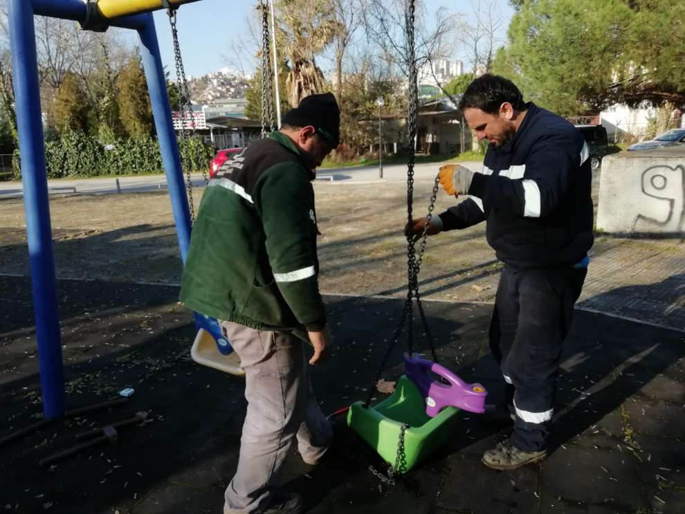 Çocuk oyun gruplarına bakım ve onarım