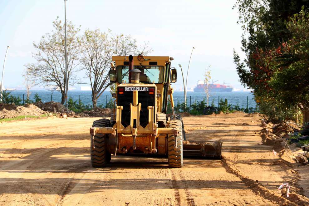 Darıca sahil otoparkında hummalı çalışma sürüyor