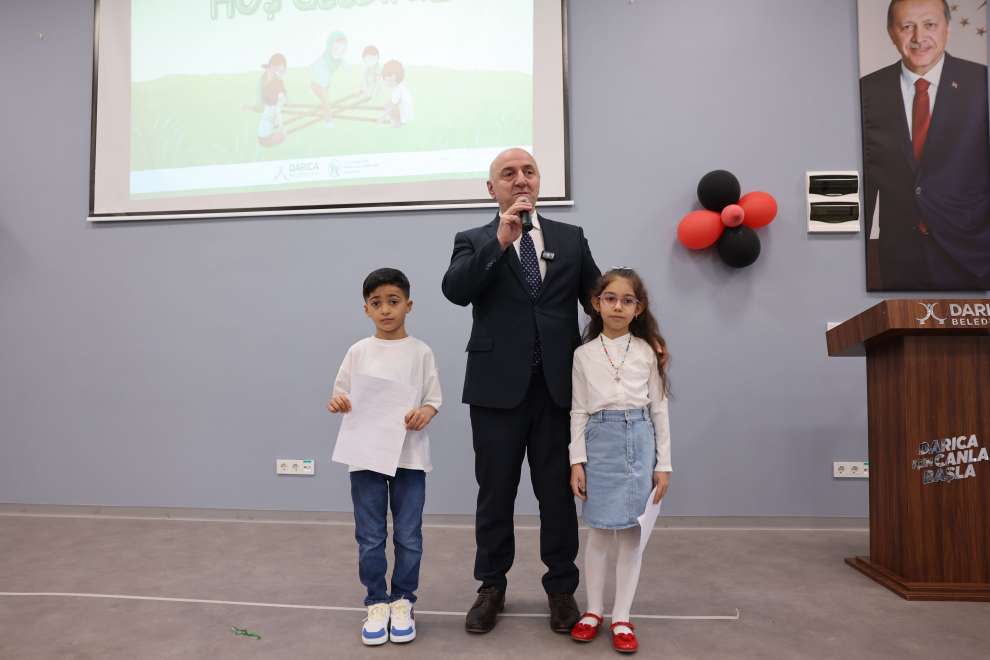 Darıcalı çocuklar Gazze için sahneye çıktı