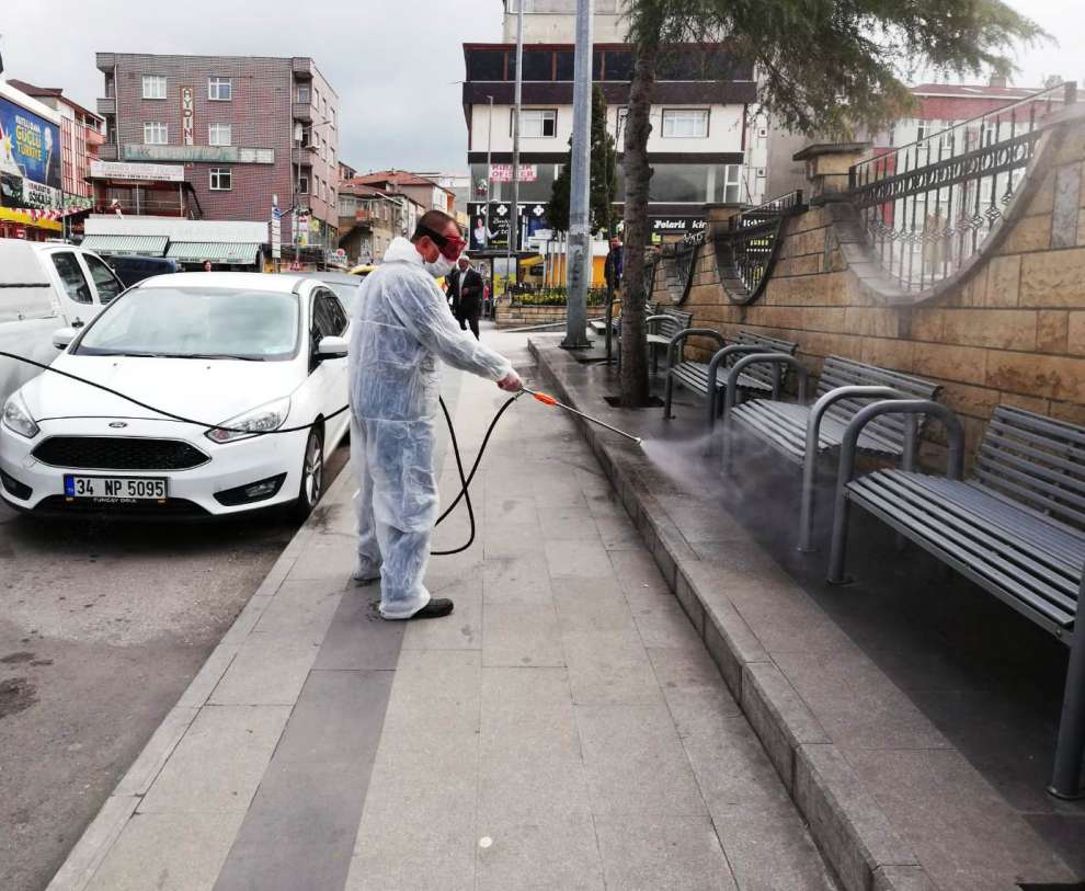 Dilovası'nda dezenfekte çalışmaları devam ediyor