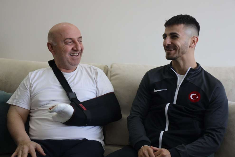 Dünya şampiyonu Şamdan, Başkan Bıyık’ı ziyaret etti