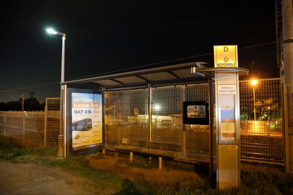 Duraklara güneş enerjili aydınlatma çözümü