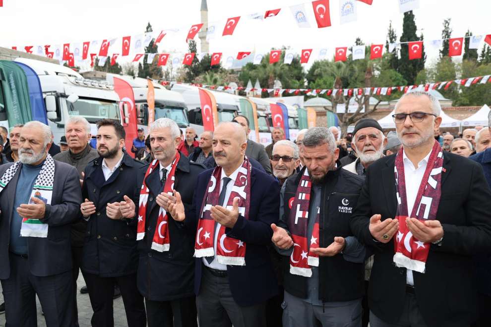 Gebze'den Sudan'a 10 Tırlık Kardeşlik Köprüsü