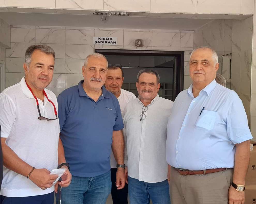 Gebzeliler Derneği bin kişiye aşure ikram etti