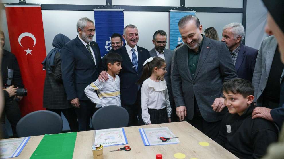 Gençler için ne gerekiyorsa yapmaya devam edeceğiz