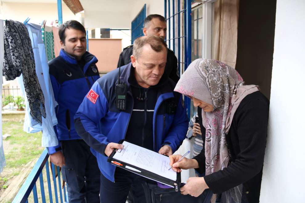 Güvenlik personelinden örnek davranış