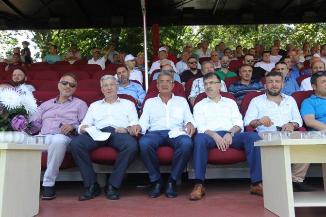 Hünkar Çayırı’nda başpehlivan Recep Kara