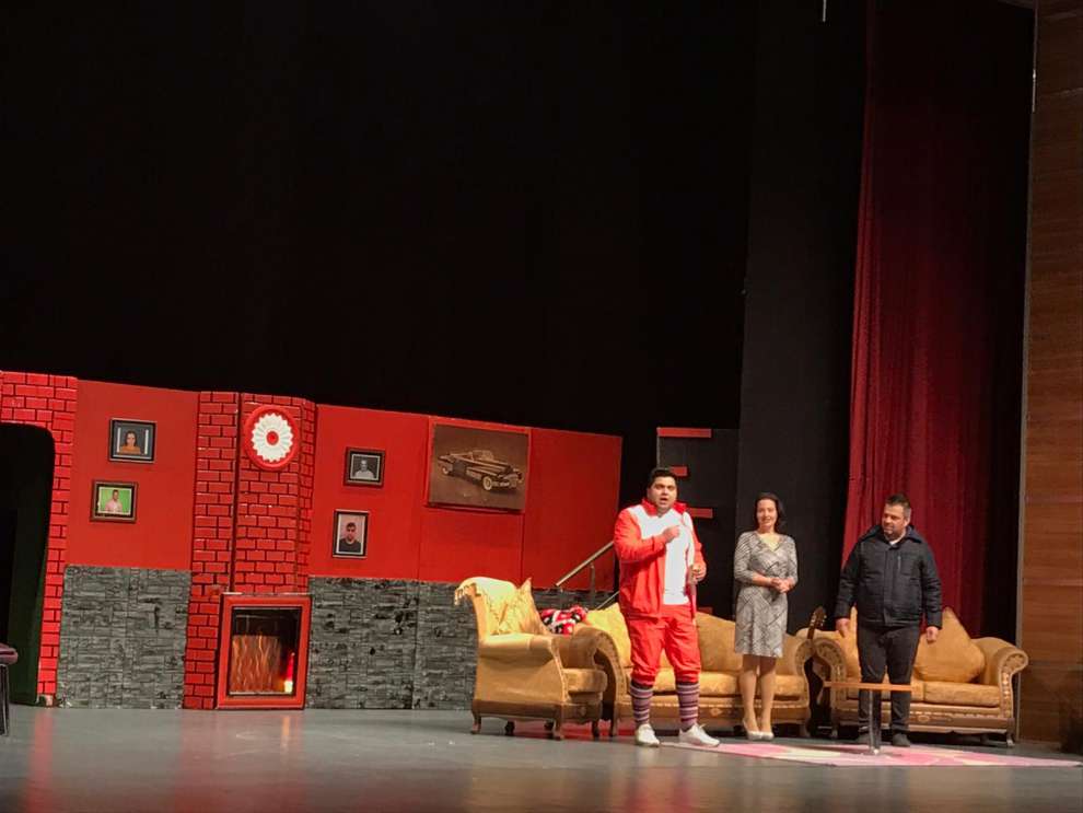 Karambol tiyatro oyunu Gebze’de sahne aldı