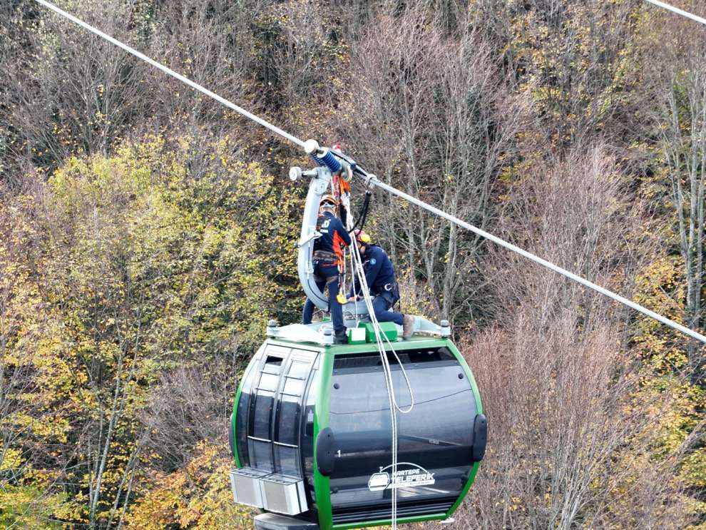 Kartepe Teleferik’te nefes kesen kurtarma tatbikatı