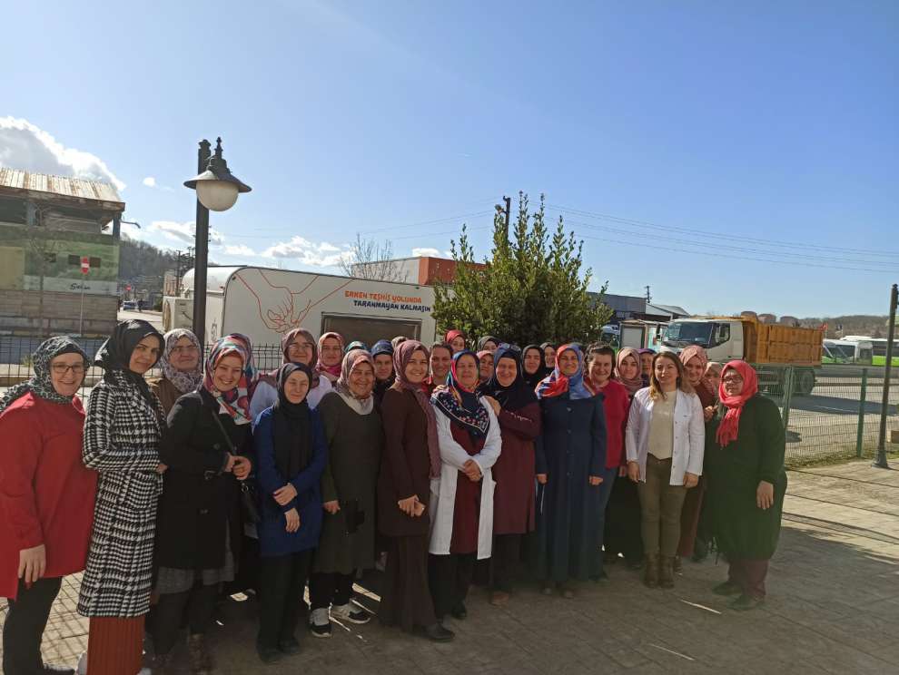 Kocaeli Büyükşehir Belediyesi Gezici Kanser Tarama Aracı,binlerce vatandaşımıza kanser taraması gerçekleştiriyor.