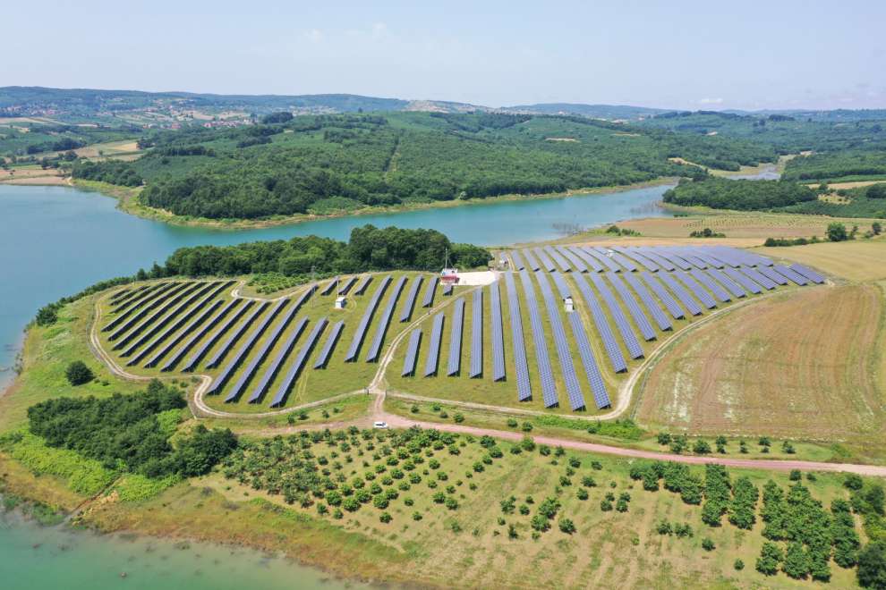 Kocaeli Büyükşehir Belediyesi tarafından kurulan güneş enerji santrali(GES) ile 3 bin 500 hanenin 1 yıllık enerji ihtiyacı karşılanıyor.