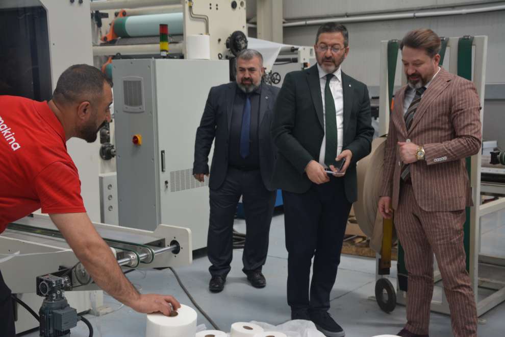 Kocaeli Sanayi ve Teknoloji Müdürü İlhan Aydın, SANTEK üyeleriyle birlikte DDC Grupu ziyaret etti.