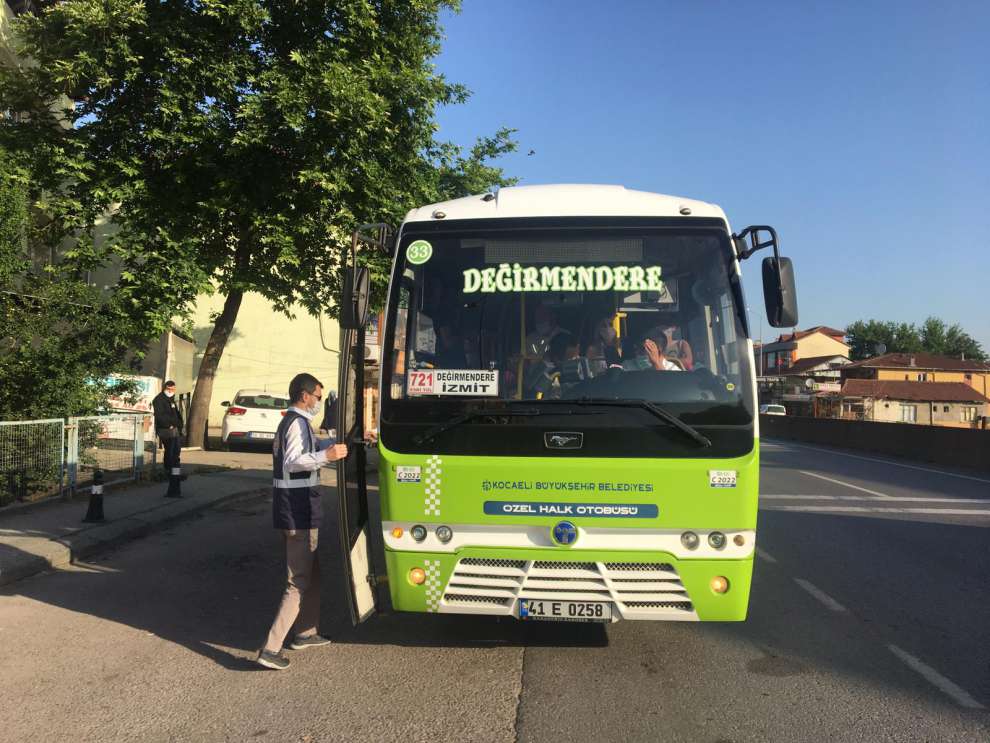 Kocaeli’de toplu taşıma kullanımı salgın öncesi seviyelerine yaklaşıyor.