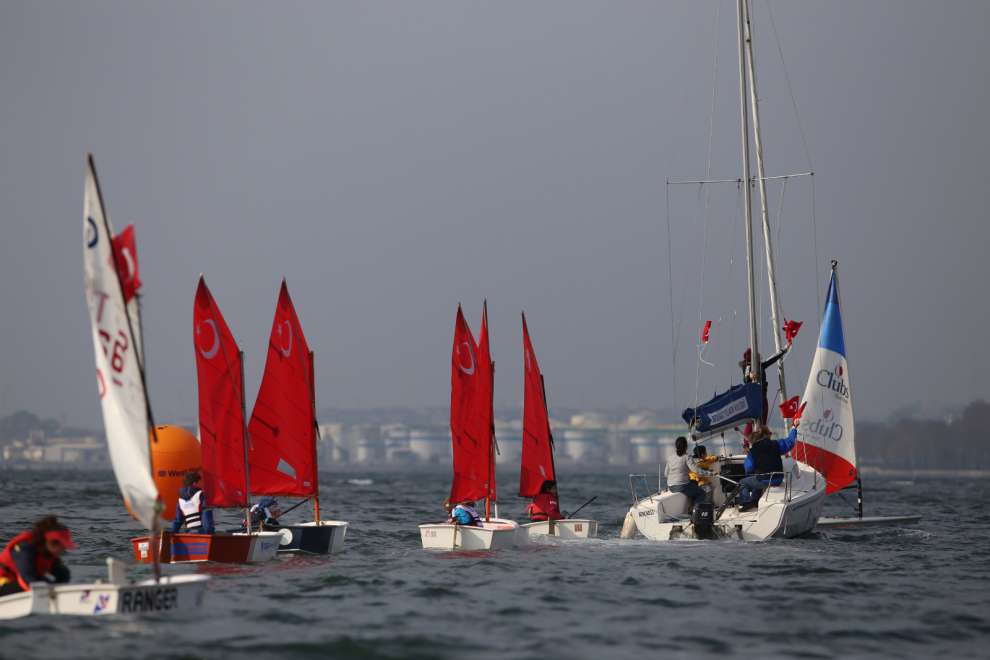 Mavi Vatan’ın kalbi Kocaeli Körfez’de su sporları gösterileri nefes kesti