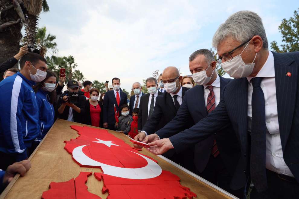 Mavi Vatan’ın kalbi Kocaeli Körfez’de su sporları gösterileri nefes kesti