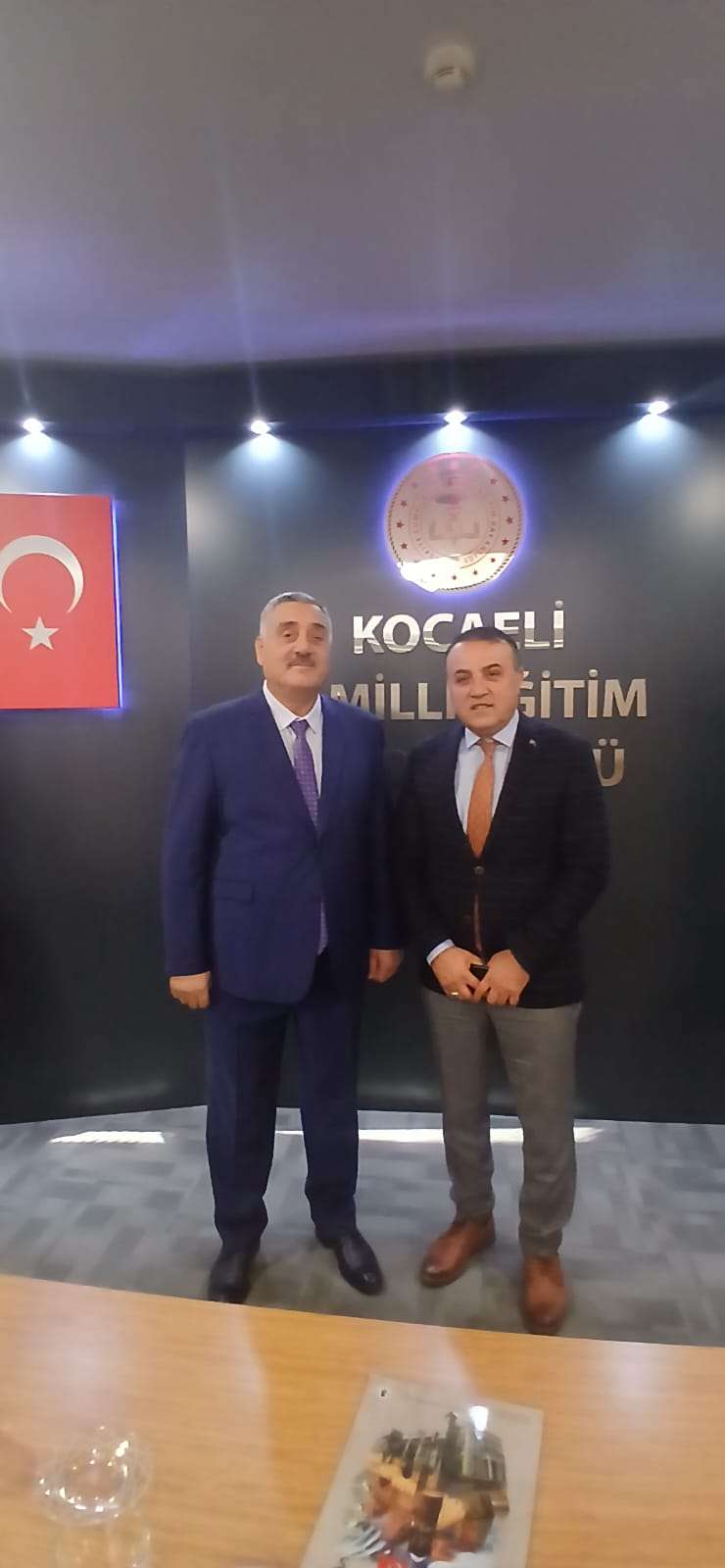 Müdür Aydın, Erzurumluları ağırladı