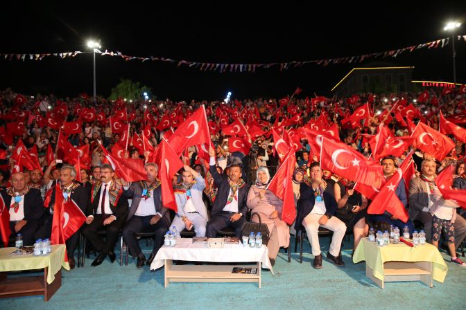 OSMANLI TORUNLARINDAN MUHTEŞEM GECE