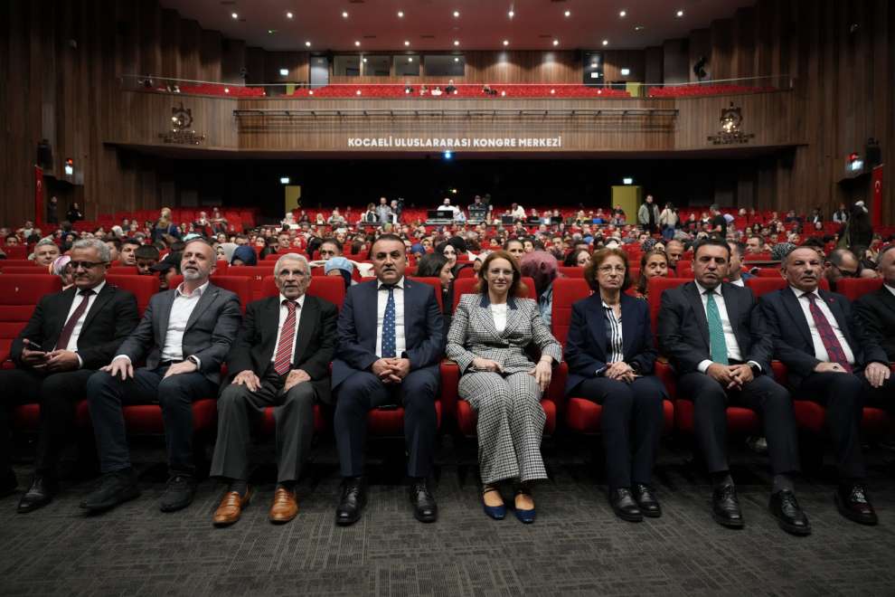 Öğretmenlere müzik ziyafetiyle 24 Kasım teşekkürü