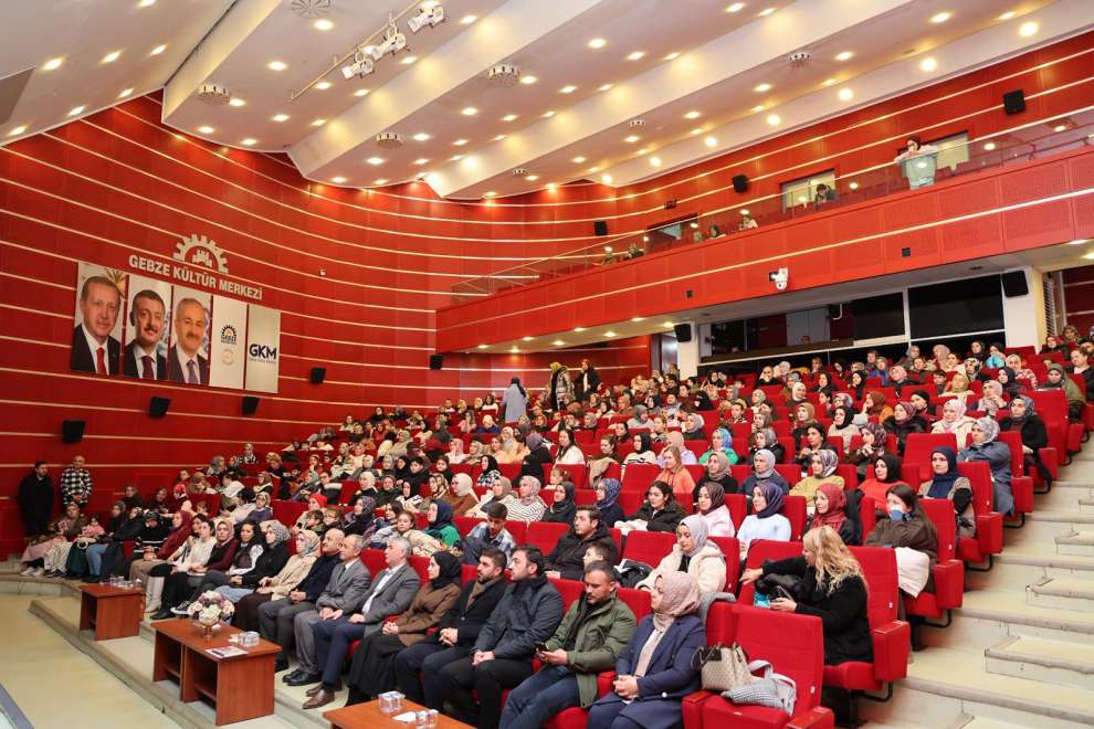 Sadık Yalsızuçanlar, Gebze Okur’da Okurlarıyla Buluştu