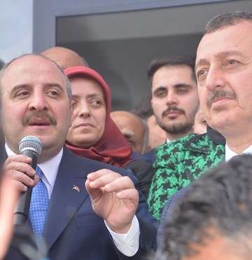 Sanayi ve Teknoloji Bakanı Mustafa Varank ve Kocaeli Büyükşehir Belediye Başkanı Tahir Büyükakın
