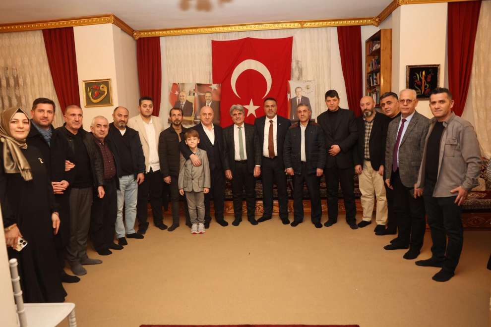 Siyaset istişare etmektir!