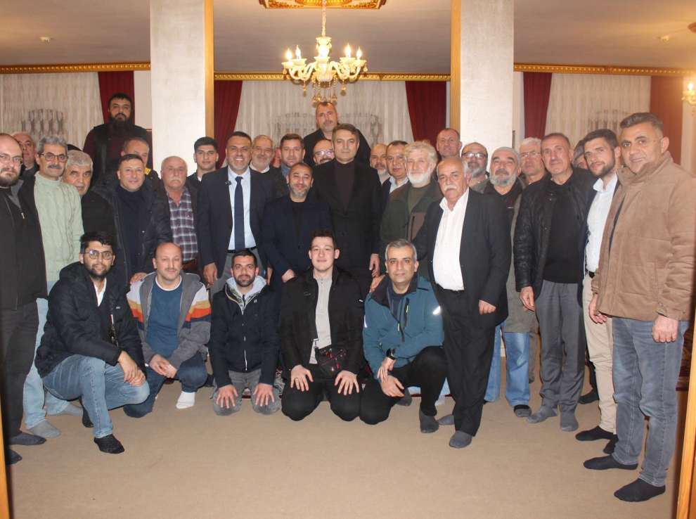 Siyaset istişare etmektir!