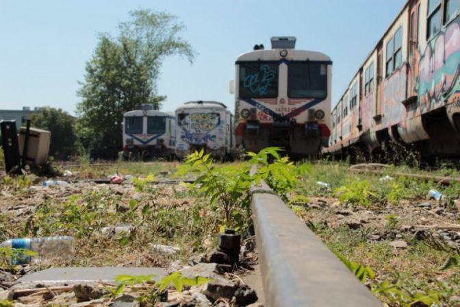 Tarihi Haydarpaşa Garı tren mezarlığına döndü