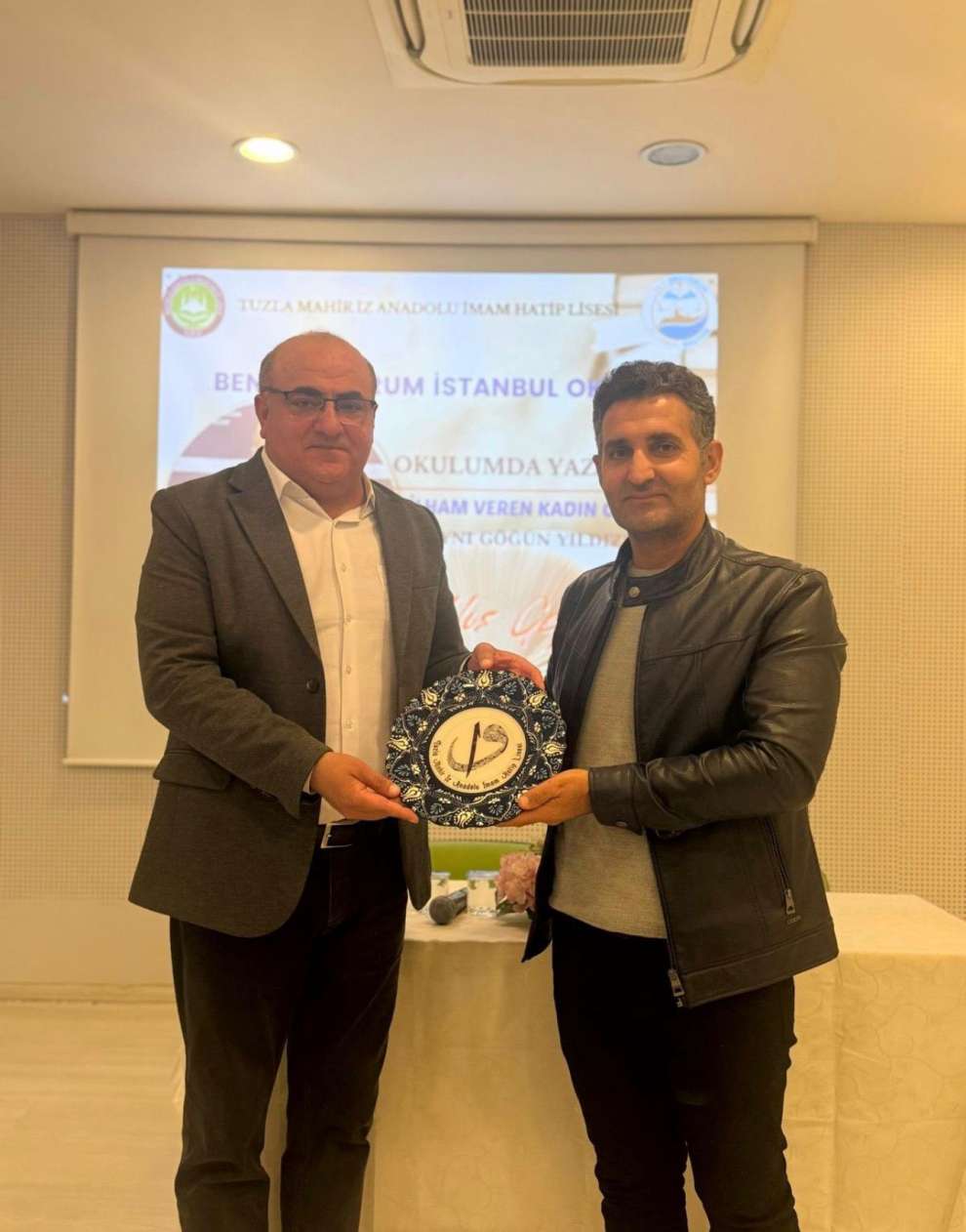 Ünlü Sosyolog Erdal Sarıçam , erkek öğrencilere '' Kadını '' anlattı